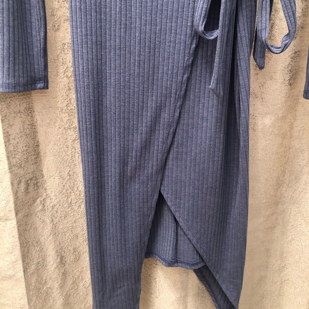 SOLD Dee Elly Wrap Dress - Picture 4 of 5